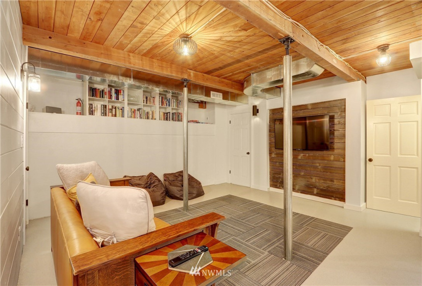 10628 Marine View, Seattle, Washington 98146, 3 Bedrooms Bedrooms, ,2 BathroomsBathrooms,Residential,For Sale,Marine View,NWM1882371