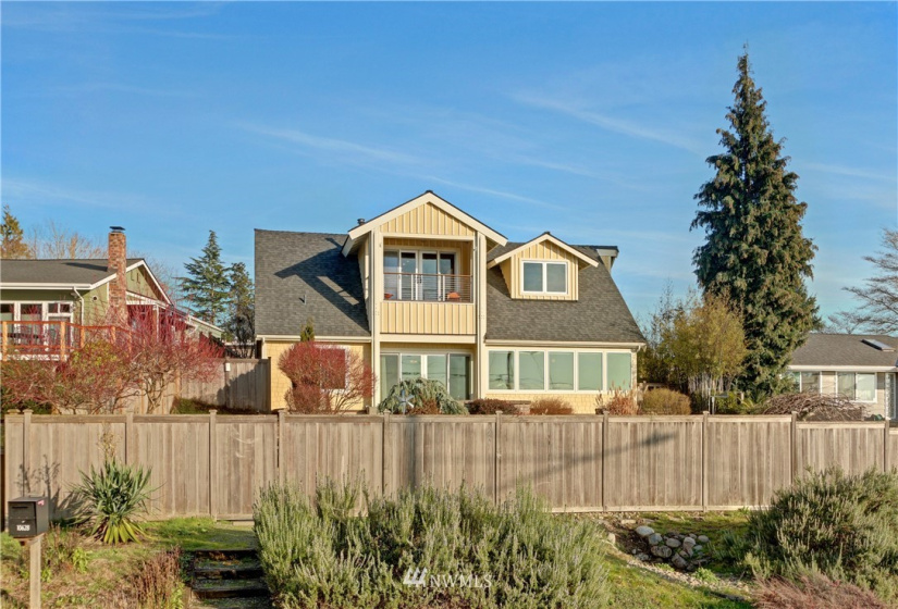 10628 Marine View, Seattle, Washington 98146, 3 Bedrooms Bedrooms, ,2 BathroomsBathrooms,Residential,For Sale,Marine View,NWM1882371