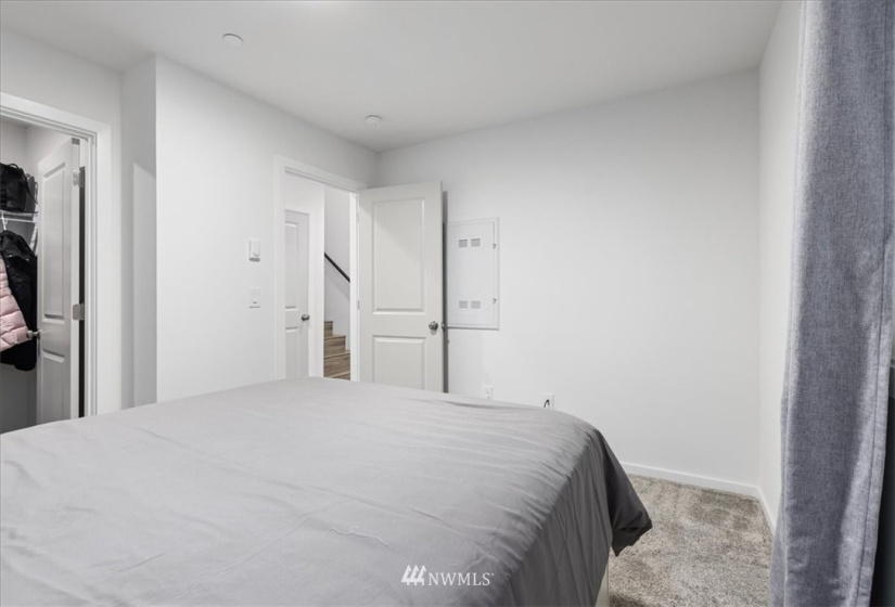 3214 B 15th, Seattle, Washington 98119, 2 Bedrooms Bedrooms, ,1 BathroomBathrooms,Residential,For Sale,Queen Anne West,15th,NWM1882128