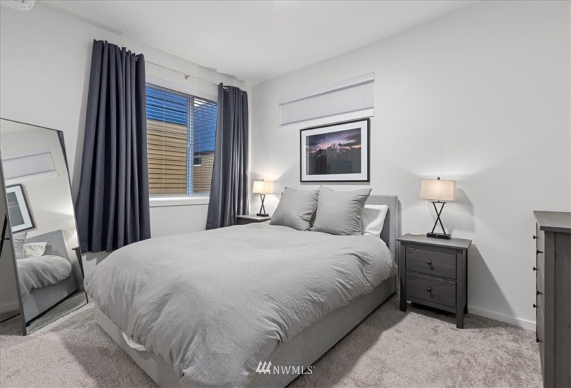 3214 B 15th, Seattle, Washington 98119, 2 Bedrooms Bedrooms, ,1 BathroomBathrooms,Residential,For Sale,Queen Anne West,15th,NWM1882128