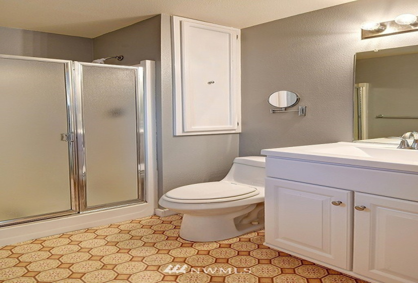 21024 Damson, Lynnwood, Washington 98036, 4 Bedrooms Bedrooms, ,1 BathroomBathrooms,Residential,For Sale,Damson,NWM1881638