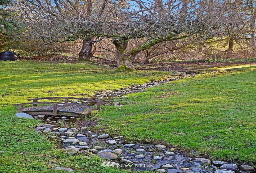 21024 Damson, Lynnwood, Washington 98036, 4 Bedrooms Bedrooms, ,1 BathroomBathrooms,Residential,For Sale,Damson,NWM1881638