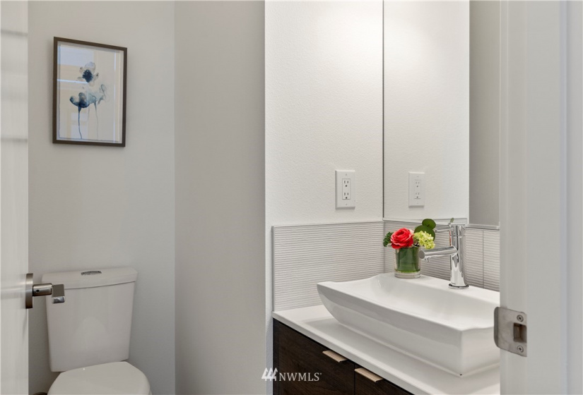 2615 Franklin, Seattle, Washington 98102, 2 Bedrooms Bedrooms, ,1 BathroomBathrooms,Residential,For Sale,EASTOWN LOFTS CONDOMINIUM,Franklin,NWM1882705