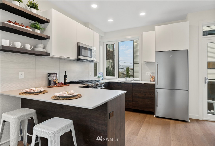 2615 Franklin, Seattle, Washington 98102, 2 Bedrooms Bedrooms, ,1 BathroomBathrooms,Residential,For Sale,EASTOWN LOFTS CONDOMINIUM,Franklin,NWM1882705