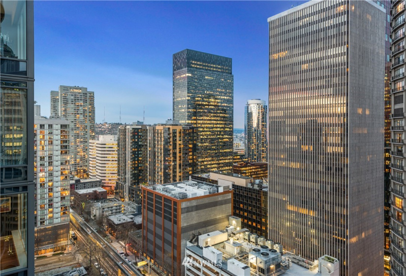 1920 4th, Seattle, Washington 98101, 2 Bedrooms Bedrooms, ,2 BathroomsBathrooms,Residential,For Sale,The Escala,4th,NWM1881934