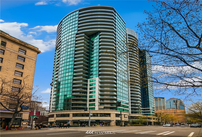 1920 4th, Seattle, Washington 98101, 2 Bedrooms Bedrooms, ,2 BathroomsBathrooms,Residential,For Sale,The Escala,4th,NWM1881934