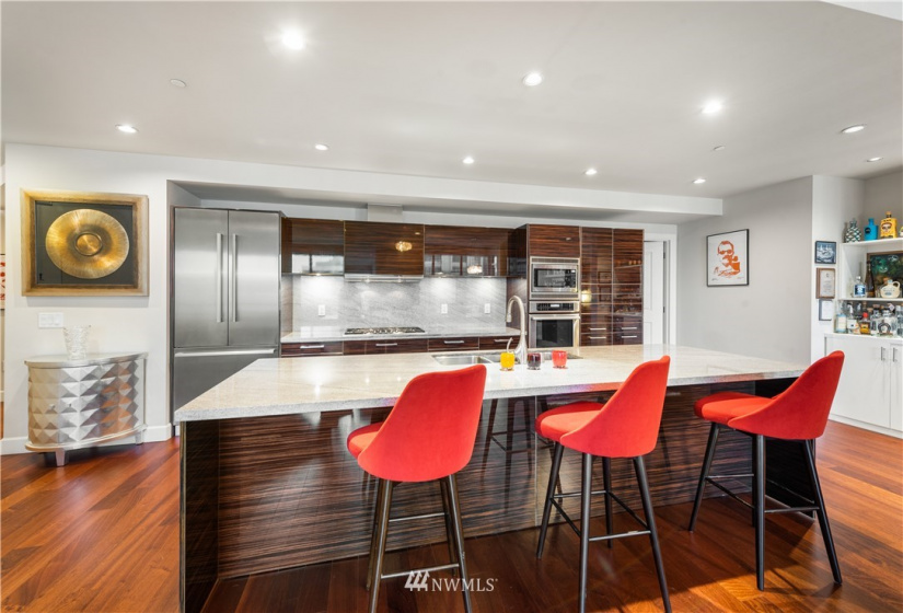 1920 4th, Seattle, Washington 98101, 2 Bedrooms Bedrooms, ,2 BathroomsBathrooms,Residential,For Sale,The Escala,4th,NWM1881934