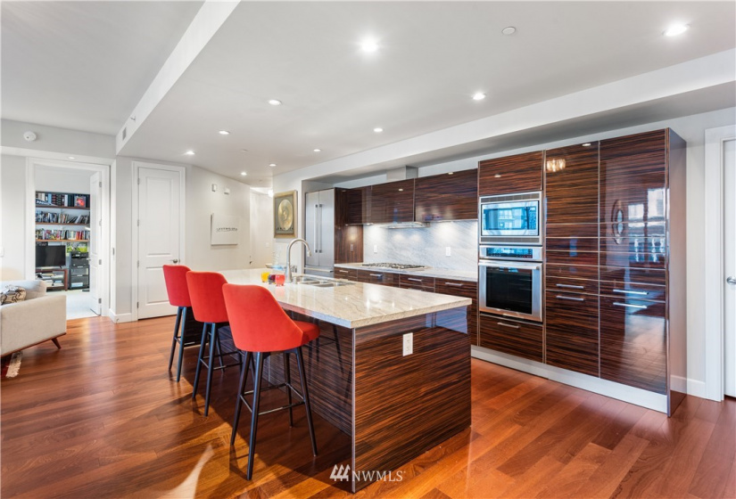 1920 4th, Seattle, Washington 98101, 2 Bedrooms Bedrooms, ,2 BathroomsBathrooms,Residential,For Sale,The Escala,4th,NWM1881934