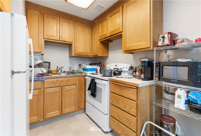 9407 23rd, Seattle, Washington 98115, ,Residential Income,For Sale,23rd,NWM1882791