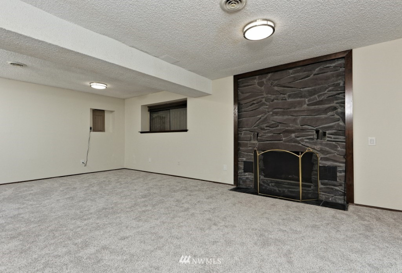 4314 Panther Lake, Bremerton, Washington 98312, 3 Bedrooms Bedrooms, ,2 BathroomsBathrooms,Residential,For Sale,Panther Lake,NWM1881396