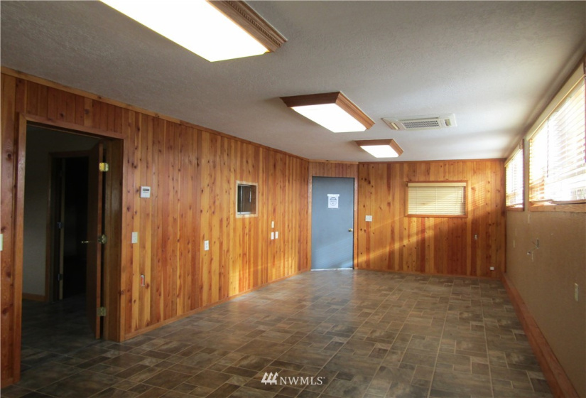 302 Lincoln, Hoquiam, Washington 98550, ,Commercial Sale,For Sale,Lincoln,NWM1881426