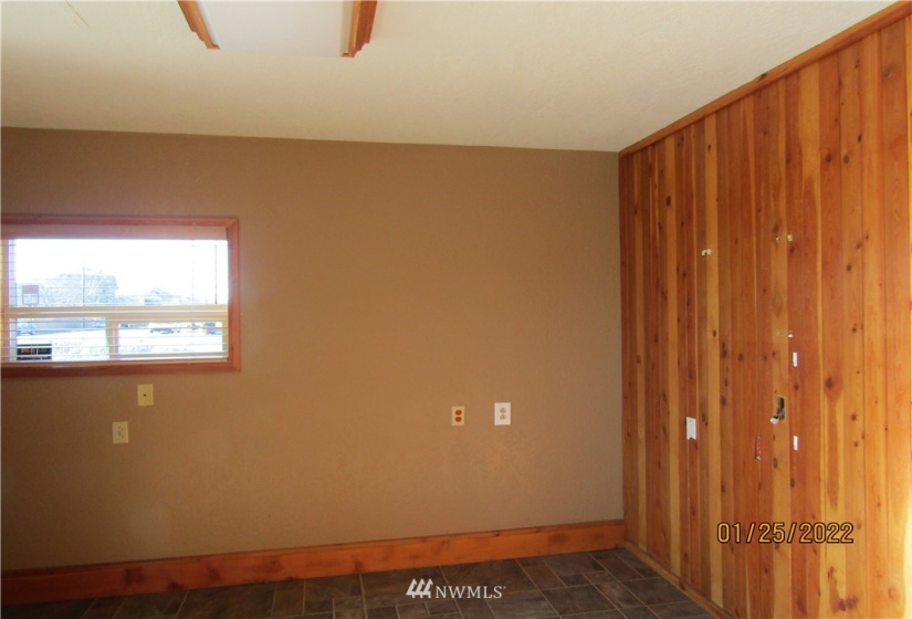 302 Lincoln, Hoquiam, Washington 98550, ,Commercial Sale,For Sale,Lincoln,NWM1881426