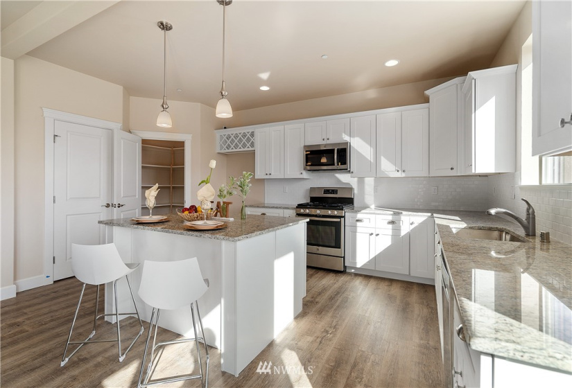 2307 79th, Tumwater, Washington 98501, 4 Bedrooms Bedrooms, ,3 BathroomsBathrooms,Residential,For Sale,79th,NWM1882241