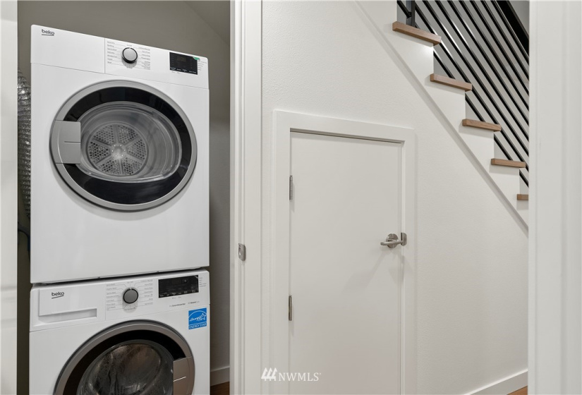 2615 Franklin, Seattle, Washington 98102, 2 Bedrooms Bedrooms, ,1 BathroomBathrooms,Residential,For Sale,EASTOWN LOFTS CONDOMINIUM,Franklin,NWM1882995