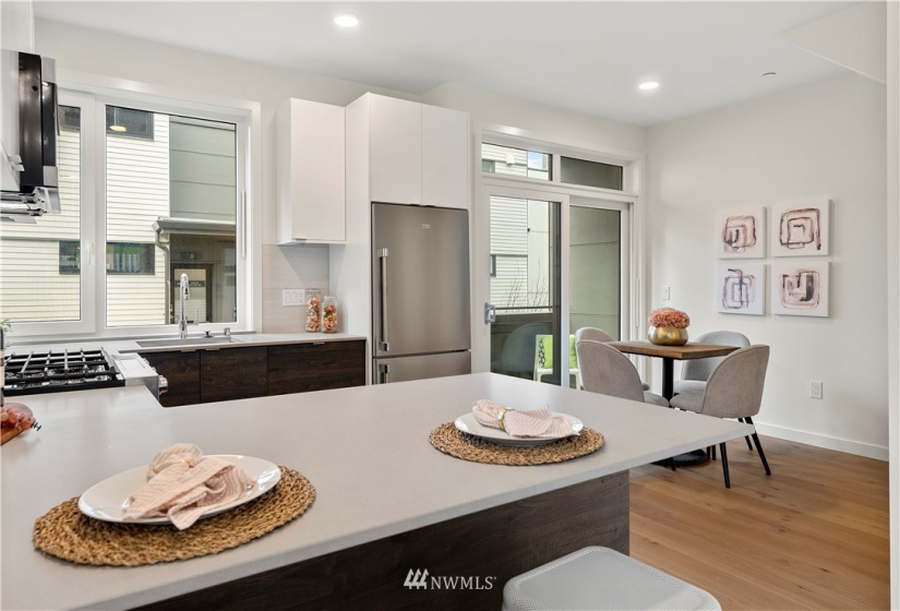 2615 Franklin, Seattle, Washington 98102, 2 Bedrooms Bedrooms, ,1 BathroomBathrooms,Residential,For Sale,EASTOWN LOFTS CONDOMINIUM,Franklin,NWM1882995