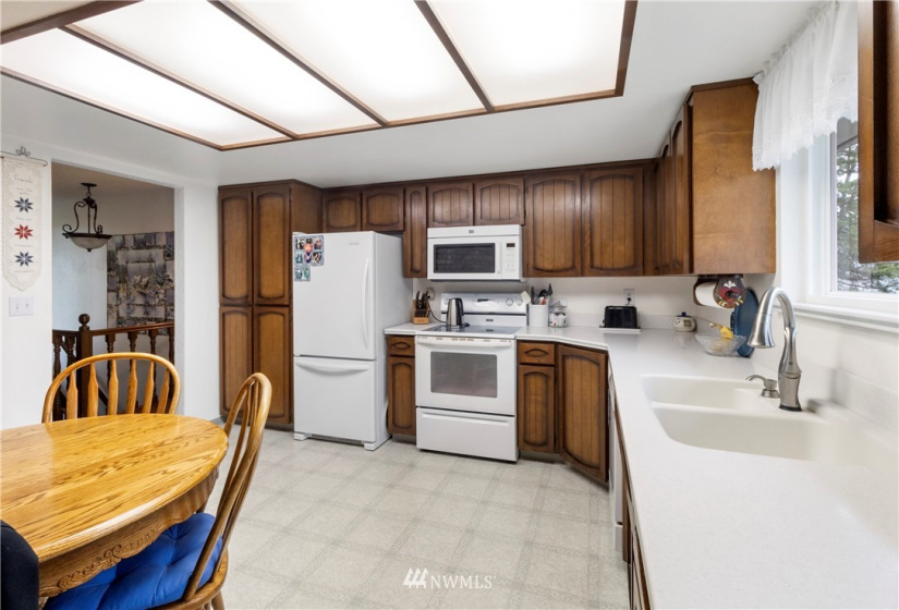 4912 200th, Spanaway, Washington 98387, 3 Bedrooms Bedrooms, ,2 BathroomsBathrooms,Residential,For Sale,200th,NWM1882993