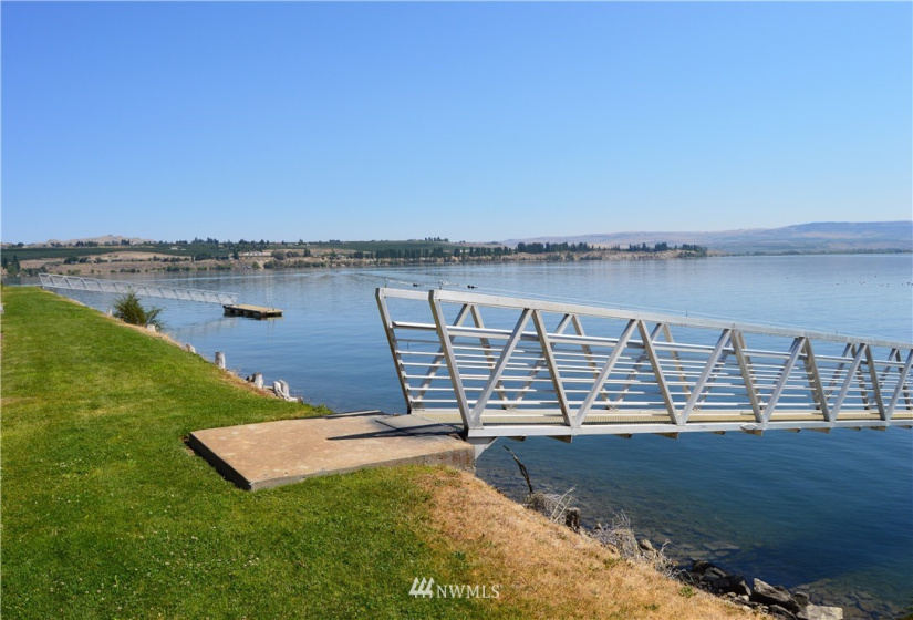 732 Heron, Brewster, Washington 98812, ,Land,For Sale,EastBay,Heron,NWM1881847