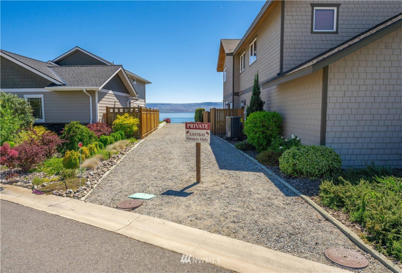 732 Heron, Brewster, Washington 98812, ,Land,For Sale,EastBay,Heron,NWM1881847