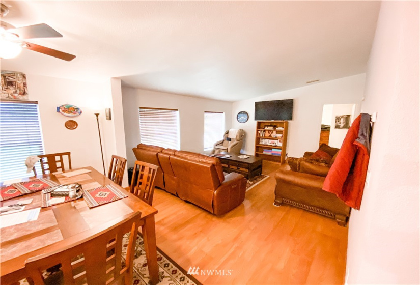 18629 96th, Stanwood, Washington 98292, 4 Bedrooms Bedrooms, ,2 BathroomsBathrooms,Residential,For Sale,96th,NWM1883076