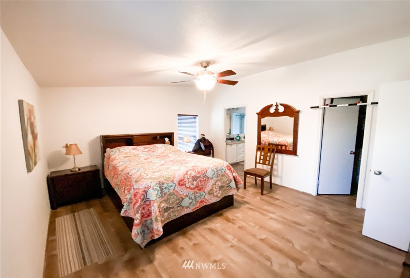 18629 96th, Stanwood, Washington 98292, 4 Bedrooms Bedrooms, ,2 BathroomsBathrooms,Residential,For Sale,96th,NWM1883076