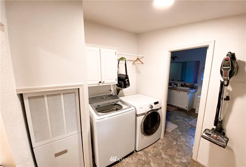 18629 96th, Stanwood, Washington 98292, 4 Bedrooms Bedrooms, ,2 BathroomsBathrooms,Residential,For Sale,96th,NWM1883076