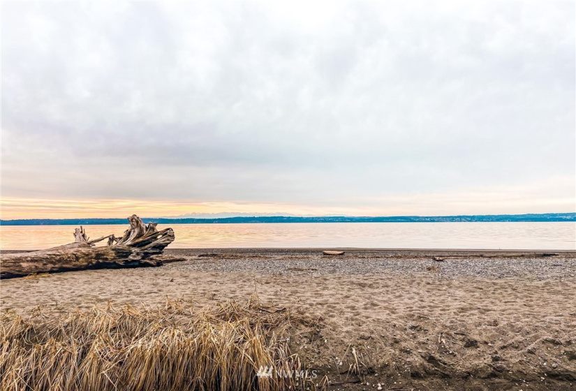 18629 96th, Stanwood, Washington 98292, 4 Bedrooms Bedrooms, ,2 BathroomsBathrooms,Residential,For Sale,96th,NWM1883076