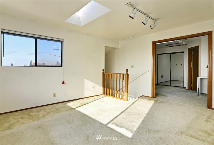 5838 17th, Seattle, Washington 98108, 5 Bedrooms Bedrooms, ,2 BathroomsBathrooms,Residential,For Sale,17th,NWM1882543