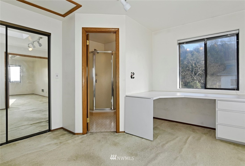 5838 17th, Seattle, Washington 98108, 5 Bedrooms Bedrooms, ,2 BathroomsBathrooms,Residential,For Sale,17th,NWM1882543