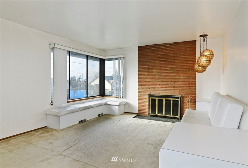 5838 17th, Seattle, Washington 98108, 5 Bedrooms Bedrooms, ,2 BathroomsBathrooms,Residential,For Sale,17th,NWM1882543