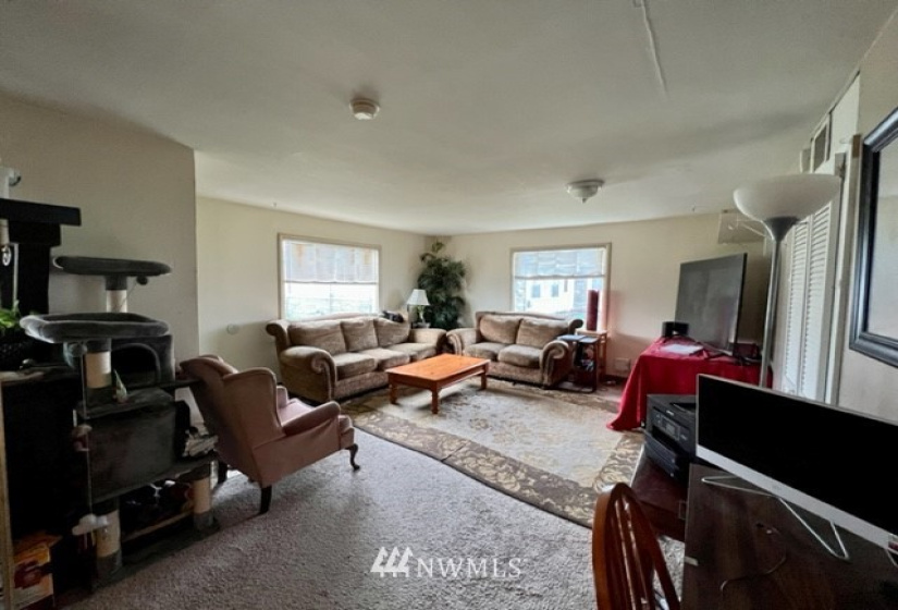 1415 8th, Marysville, Washington 98270, 1 Bedroom Bedrooms, ,1 BathroomBathrooms,Residential,For Sale,8th,NWM1882984