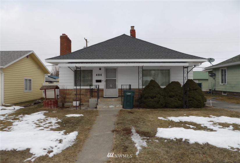 404 2nd, Ritzville, Washington 99169, 3 Bedrooms Bedrooms, ,1 BathroomBathrooms,Residential,For Sale,Original Ritzville,2nd,NWM1883129