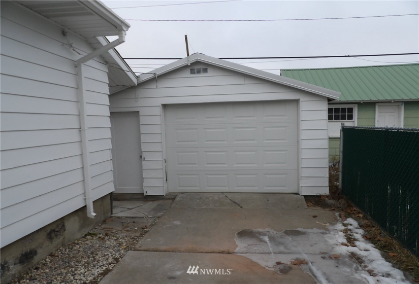 404 2nd, Ritzville, Washington 99169, 3 Bedrooms Bedrooms, ,1 BathroomBathrooms,Residential,For Sale,Original Ritzville,2nd,NWM1883129