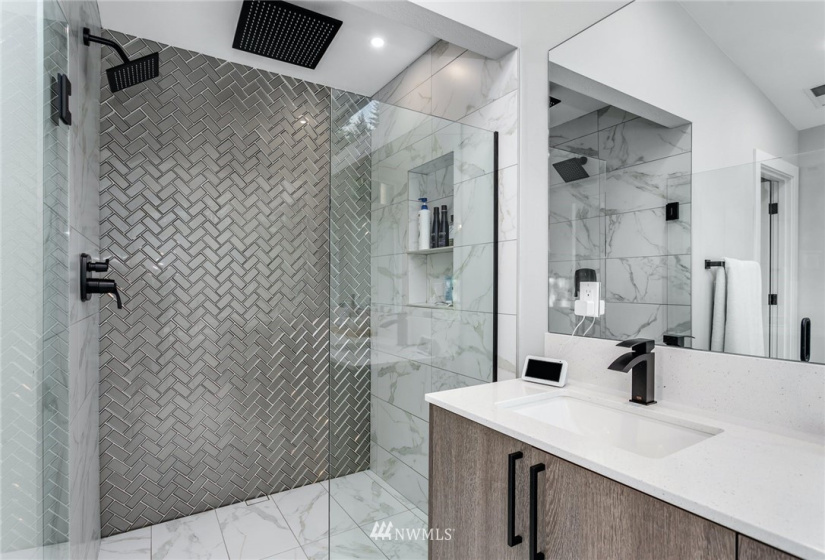 220 228th, Bothell, Washington 98021, 4 Bedrooms Bedrooms, ,2 BathroomsBathrooms,Residential Lease,For Rent,Kenmore Heights,228th,NWM1882044