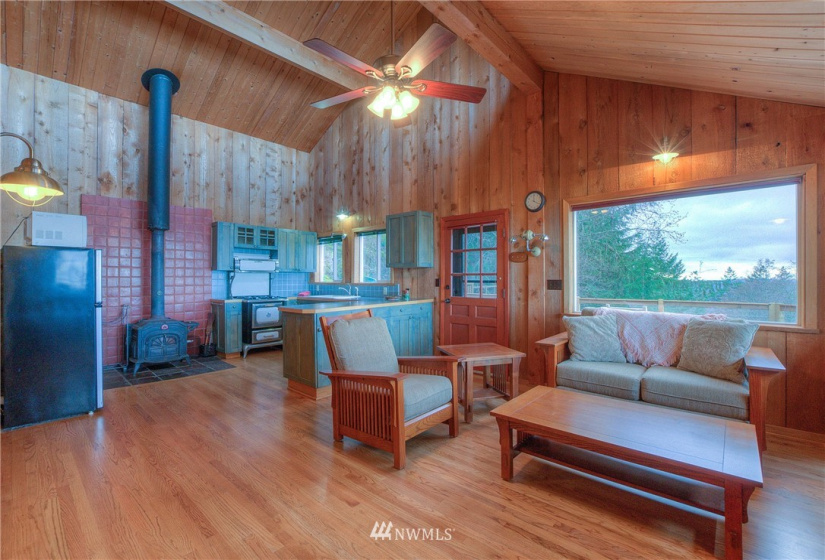 906 Wright, Orcas Island, Washington 98245, 2 Bedrooms Bedrooms, ,1 BathroomBathrooms,Residential,For Sale,Wright,NWM1879727