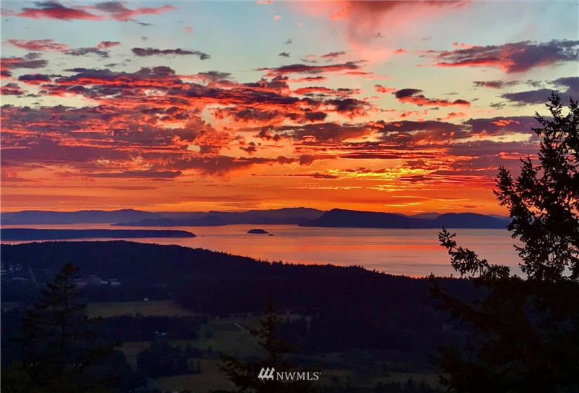 906 Wright, Orcas Island, Washington 98245, 2 Bedrooms Bedrooms, ,1 BathroomBathrooms,Residential,For Sale,Wright,NWM1879727