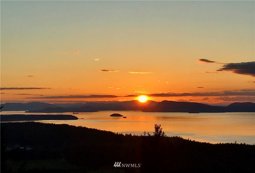 906 Wright, Orcas Island, Washington 98245, 2 Bedrooms Bedrooms, ,1 BathroomBathrooms,Residential,For Sale,Wright,NWM1879727