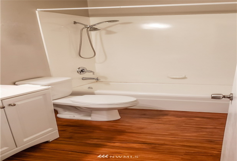 3825 34th, Seattle, Washington 98199, ,Residential Income,For Sale,34th,NWM1882339