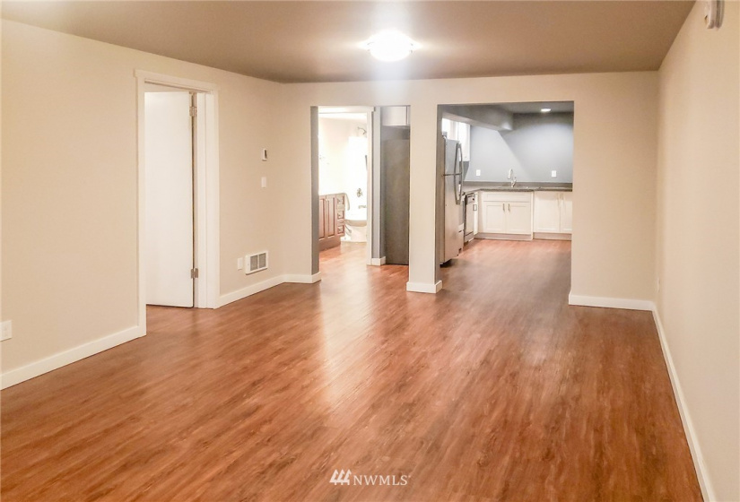 3825 34th, Seattle, Washington 98199, ,Residential Income,For Sale,34th,NWM1882339