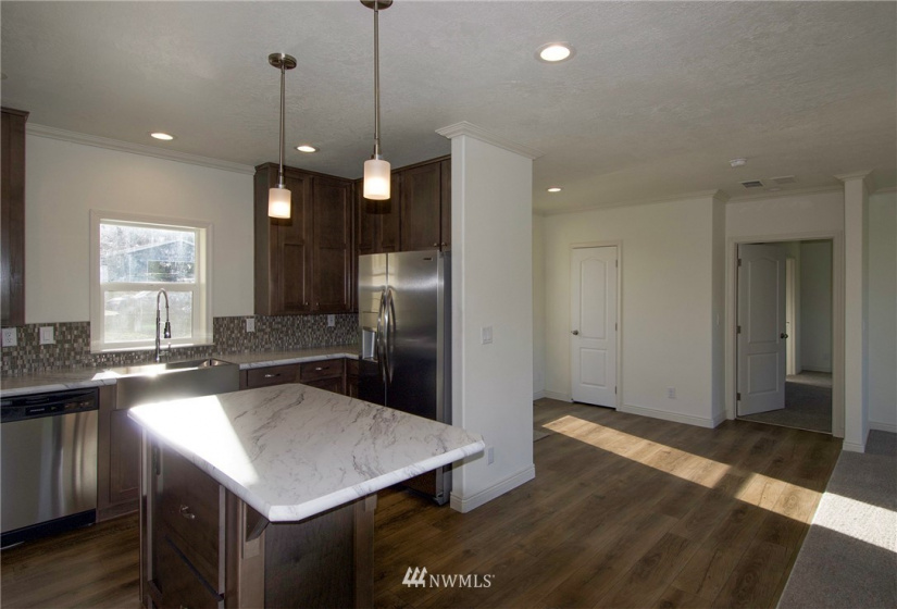 103 Peregrine, Sequim, Washington 98382, 3 Bedrooms Bedrooms, ,2 BathroomsBathrooms,Residential,For Sale,Peregrine,NWM1878028