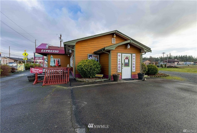 202 Binghampton, Rainier, Washington 98576, ,Commercial Sale,For Sale,Binghampton,NWM1881988