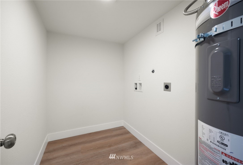 691 Kamilche, Shelton, Washington 98584, 3 Bedrooms Bedrooms, ,1 BathroomBathrooms,Residential,For Sale,Kamilche,NWM1883002