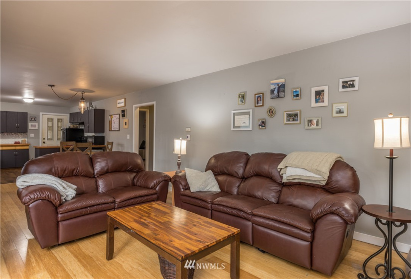 37 Grove Street, Orcas Island, Washington 98245, 2 Bedrooms Bedrooms, ,1 BathroomBathrooms,Residential,For Sale,Grove Street,NWM1883366