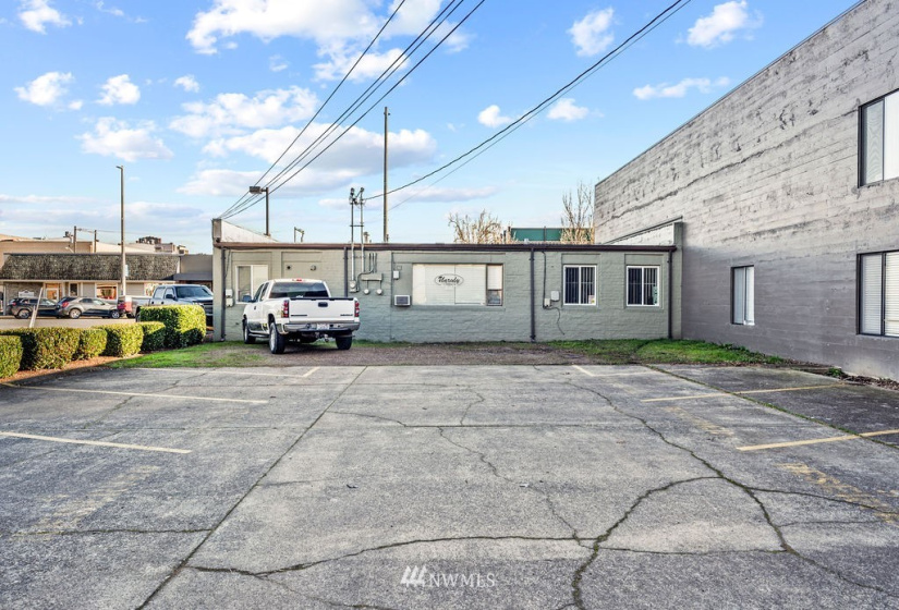 1411 14th, Longview, Washington 98632, ,Commercial Sale,For Sale,14th,NWM1883383