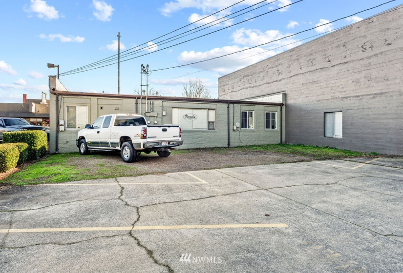 1411 14th, Longview, Washington 98632, ,Commercial Sale,For Sale,14th,NWM1883383