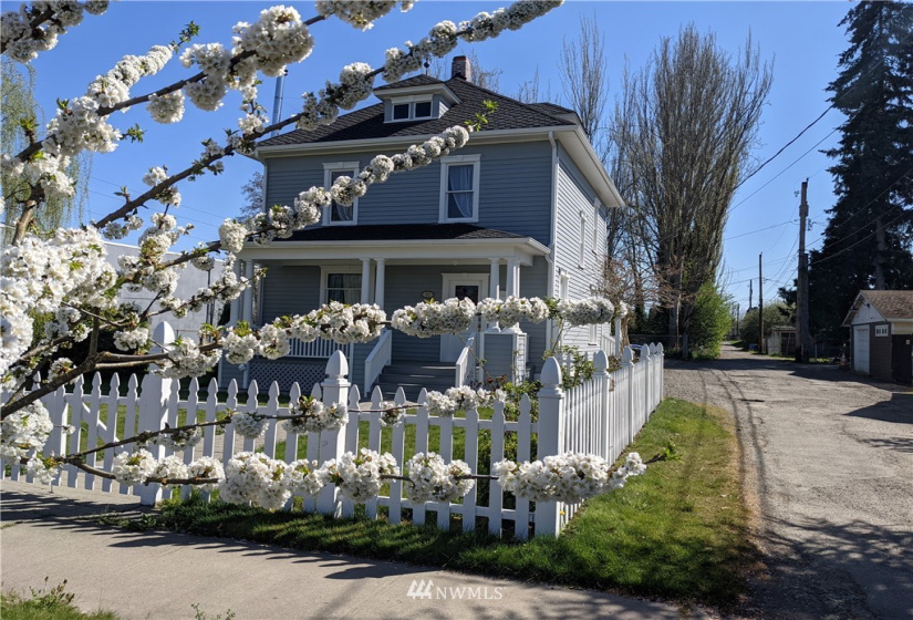 212 45th Street, Tacoma, Washington 98418, 4 Bedrooms Bedrooms, ,Residential,For Sale,Nordberg Short Plot,45th Street,NWM1883408