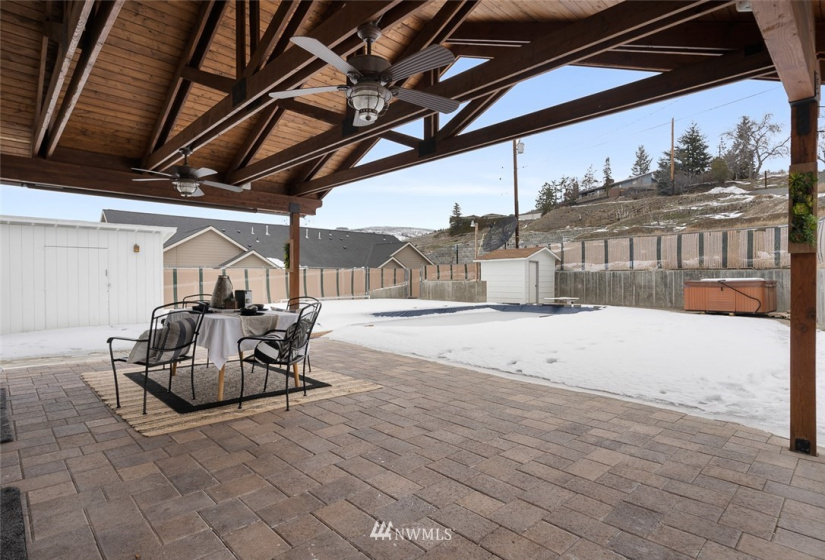 8711 Juanita, Yakima, Washington 98908, 4 Bedrooms Bedrooms, ,1 BathroomBathrooms,Residential,For Sale,Juanita,NWM1883218