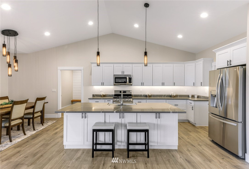 1725 Aaron, Lynden, Washington 98264, 3 Bedrooms Bedrooms, ,2 BathroomsBathrooms,Residential,For Sale,Berryman Estates,Aaron,NWM1881755