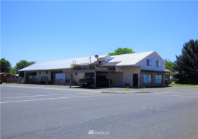 200 Ash, Warden, Washington 98857, 3 Bedrooms Bedrooms, ,1 BathroomBathrooms,Residential,For Sale,Warden,Ash,NWM1883471