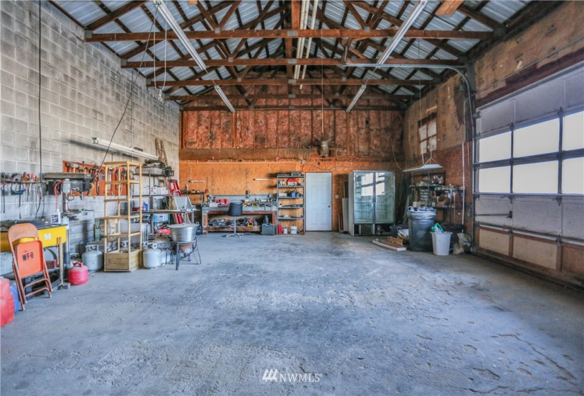 200 Ash, Warden, Washington 98857, 3 Bedrooms Bedrooms, ,1 BathroomBathrooms,Residential,For Sale,Warden,Ash,NWM1883471