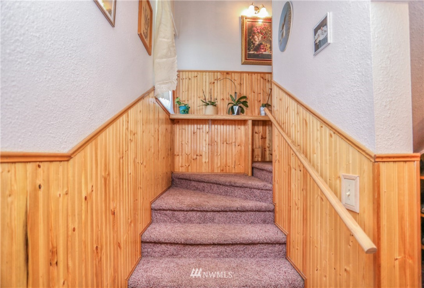 200 Ash, Warden, Washington 98857, 3 Bedrooms Bedrooms, ,1 BathroomBathrooms,Residential,For Sale,Warden,Ash,NWM1883471